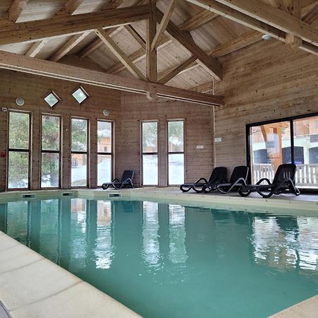Chalet By Sophie Superdevoluy Avec Piscine Luaran gambar