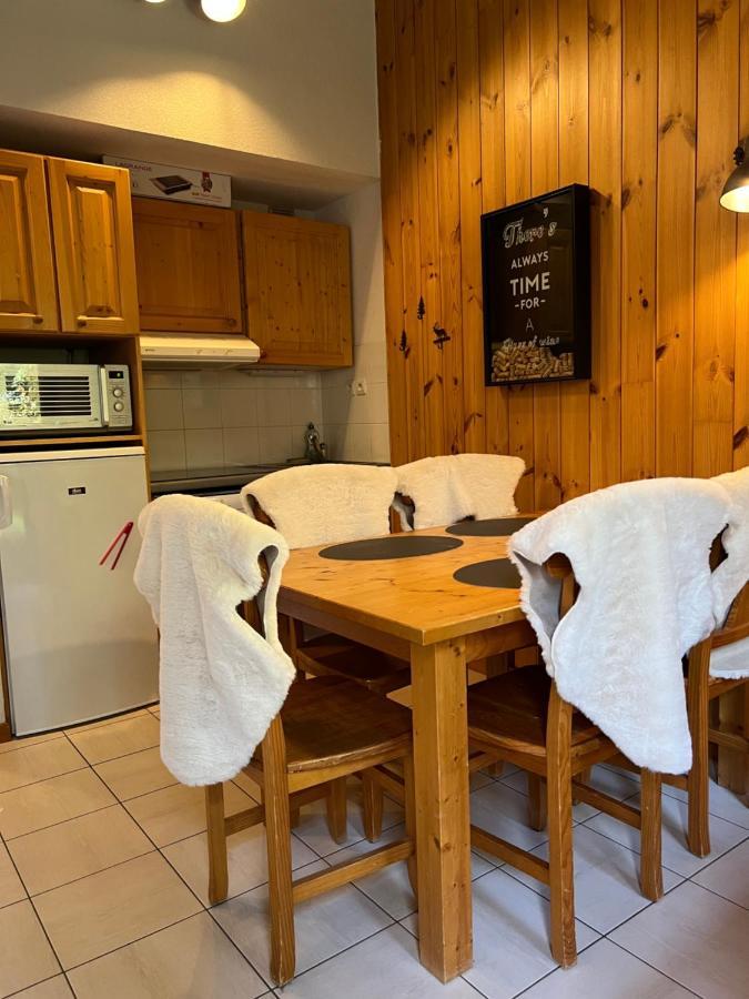 Chalet By Sophie Superdevoluy Avec Piscine Luaran gambar